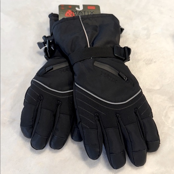 Matix Outdoor fleece lined gloves in black soft touch water resistant SZ Med - Picture 1 of 9